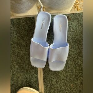 Jelly shoes